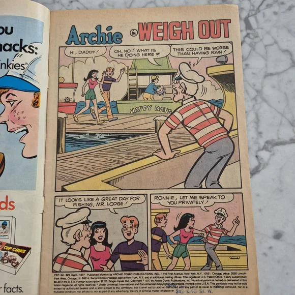 Vintage Archie Comic Book - Picture 4 of 6